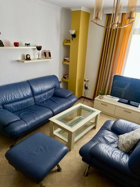 Tirane, jepet me qera apartament 2+1+Aneks+Ballkon Kati 8, 78 m² 780 € (Rruga Sulejman Pasha)