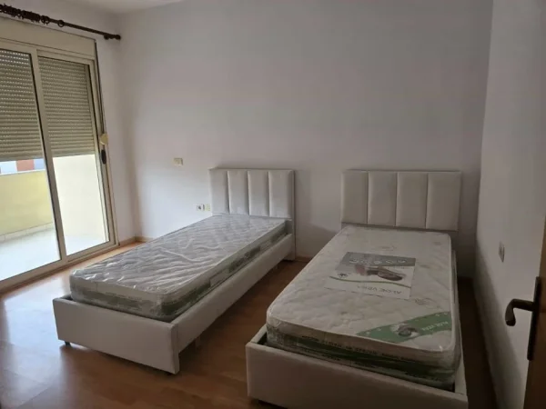Tirane, jepet me qera apartament 2+1 Kati 7, 90 m² 550 € (ASTIR)