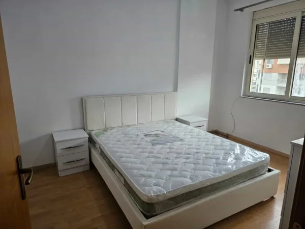 Tirane, jepet me qera apartament 2+1 Kati 7, 90 m² 550 € (ASTIR)