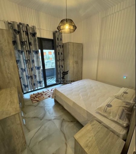 Tirane, jepet me qera apartament 1+1 Kati 1, 65 m² 400 € (KOMPLEKSI MANGALEM)