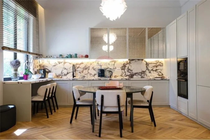 Tirane, shitet apartament Dublex , 480.000 € . ID: 530181081-253