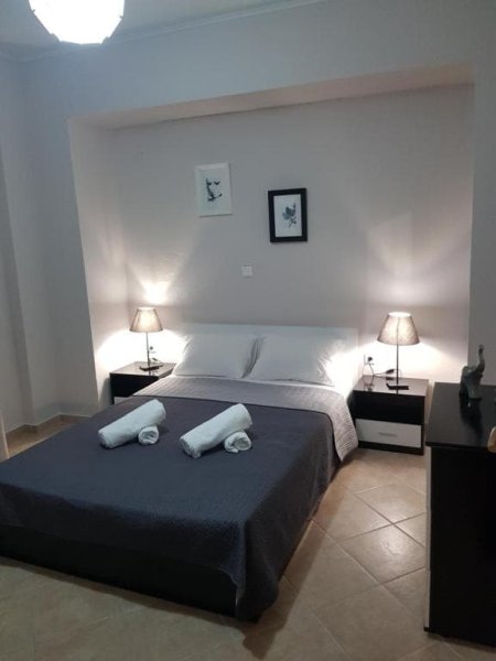Tirane, jepet me qera apartament 1+1+Ballkon Kati 3, 70 m² 450 € (kodra e diellit)
