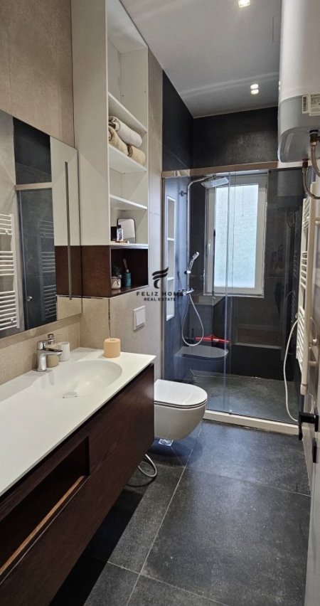Tirane, shitet apartament 3+1 Kati 1, 118 m² 290.000 € (RRUGA PETI)