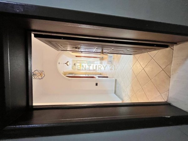 Tirane, shitet apartament 2+1 Kati 4, 230 m² 420.000 € 