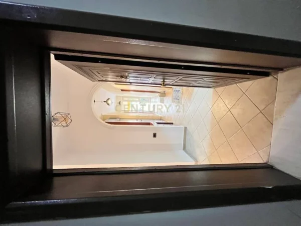 Tirane, shitet apartament 2+1 Kati 4, 230 m² 420.000 € 