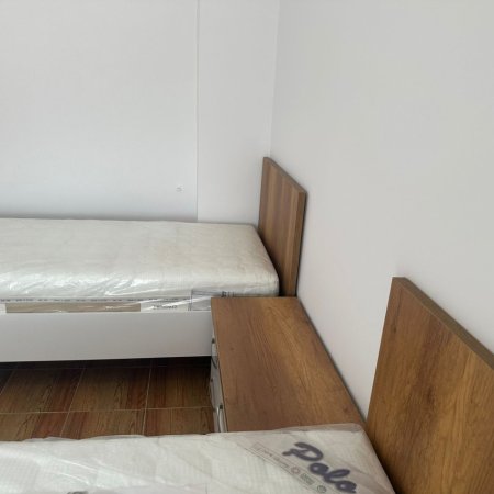 Tirane, jepet me qera apartament 3+1 Kati 3, 95 m² 750 € 