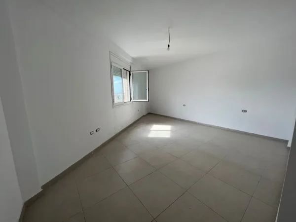 Tirane, shitet apartament 1+1 , 75 m² 110.000 € (MATERNITETI RI)