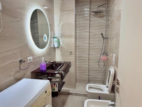 Tirane, jepet me qera apartament 1+1 Kati 5, 70 m² 690 € (RRUGA MIHAL GRAMENO)