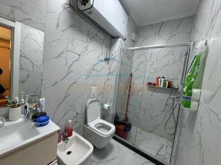 Tirane, shitet apartament 2+1 Kati 3, 74 m² 203.000 € (SELVIA)