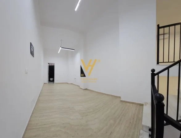 Tirane, jepet me qera zyre Kati 1, 130 m² 1.000 € (TEFTA TASHKO)