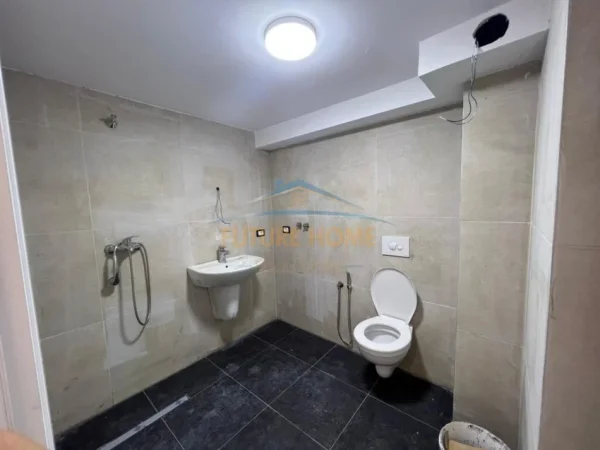 0683487469 Tirane, shitet apartament duplex Dublex Kati 1, 90 m² 130.000 € (KOMPLEKSI GOLDEN PARK 3)