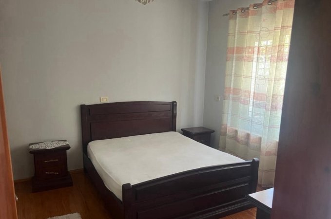 Tirane, jepet me qera apartament 2+1 Kati 1, 85 m² 350 € (RRUGA GJERGJ LEGISI)