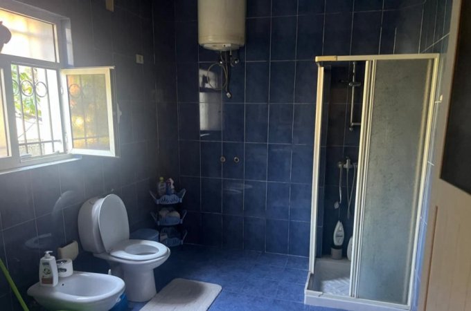 Tirane, jepet me qera apartament 2+1 Kati 1, 85 m² 350 € (RRUGA GJERGJ LEGISI)