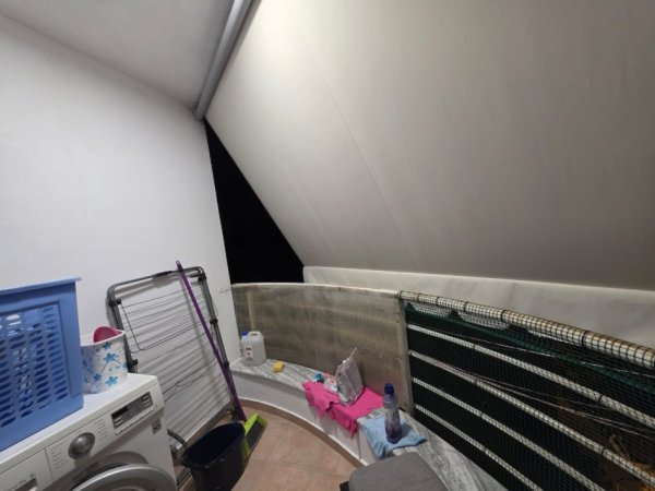 Tirane, jepet me qera apartament 2+1+Ballkon Kati 8, 100 m² 550 € 