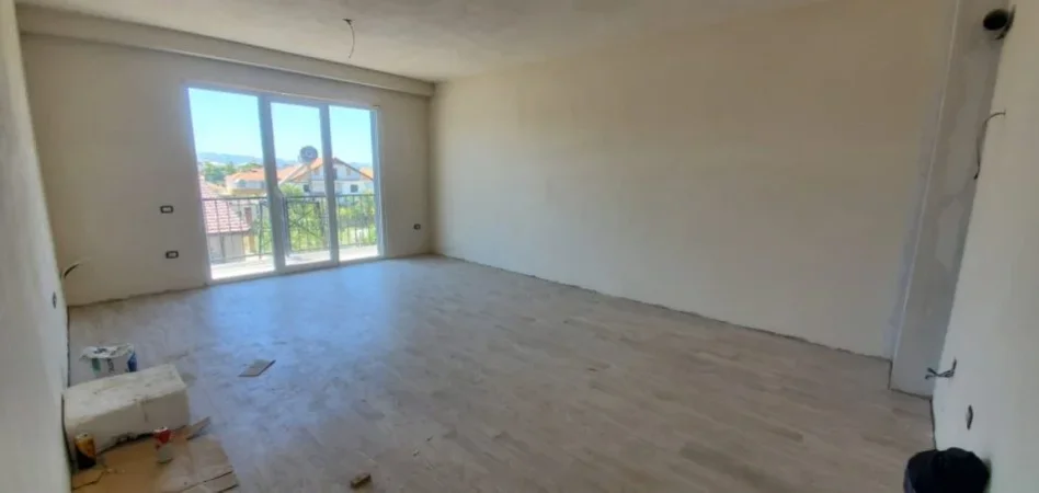 Tirane, shitet 2+1+Ballkon Kati 2, 104 m² 75.700 € (Kamez)