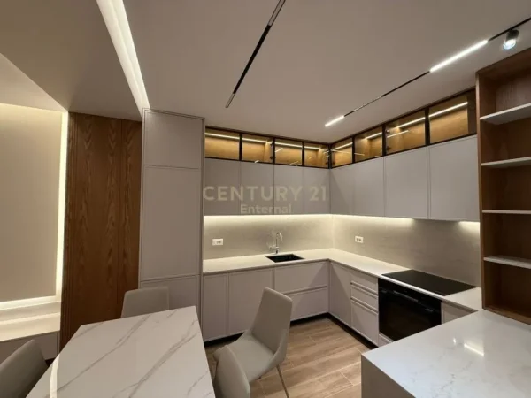 Tirane, jepet me qera apartament 1+1 Kati 2, 74 m² 650 € 