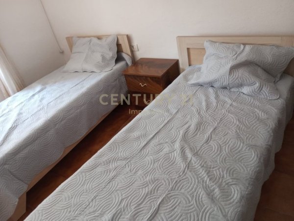 Tirane, jepet me qera apartament 2+1 Kati 5, 74 m² 650 € 