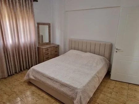 Tirane, jepet me qera apartament 2+1+Ballkon Kati 4, 78 m² 550 € (Don Bosko)