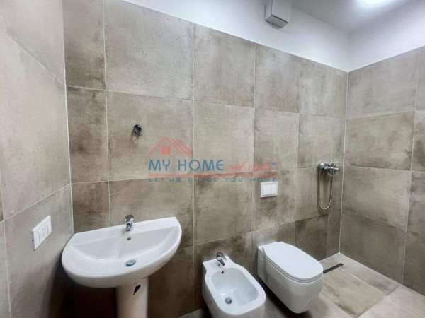 Tirane, jepet me qera zyre Kati 2, 100 m² 1.100 € (Komuna Parisit)