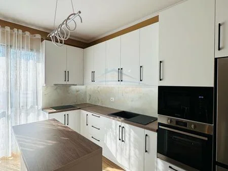 Tirane, shitet apartament 2+1 Kati 9, 116 m² 