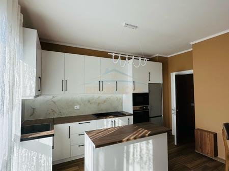 Tirane, shitet apartament 2+1 Kati 9, 116 m² 