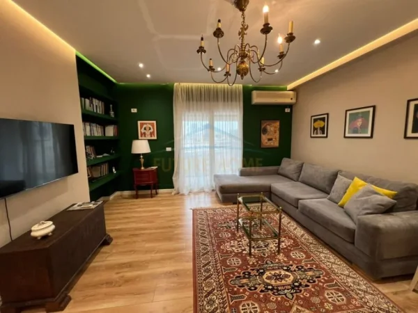 Tirane, jepet me qera apartament 1+1 Kati 9, 70 m² 800 € (Shkolla e Baletit)