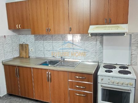 Tirane, jepet me qera apartament 1+1 Kati 1, 60 m² 500 € 