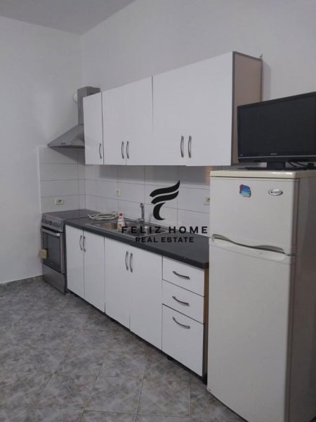 Tirane, shitet apartament 1+1 Kati 0, 43 m² 75.000 € (PRANE QSUT)