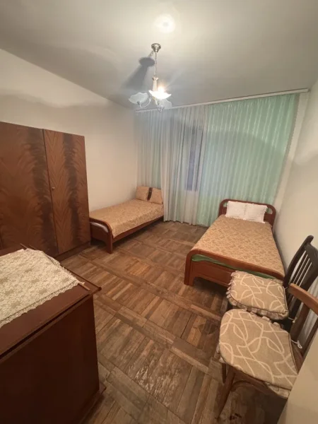 Fier, shes apartament 1+1 Kati 2, 45 m² (Patos perball me 6 kateshin ne qender te Patosit)