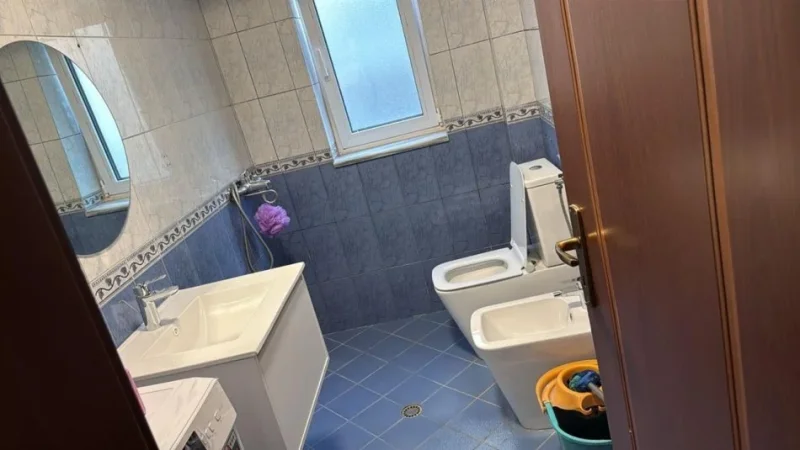 Tirane, jap me qera apartament 1+1+Ballkon Kati 2, 60 m² 710 € (tek petronini)