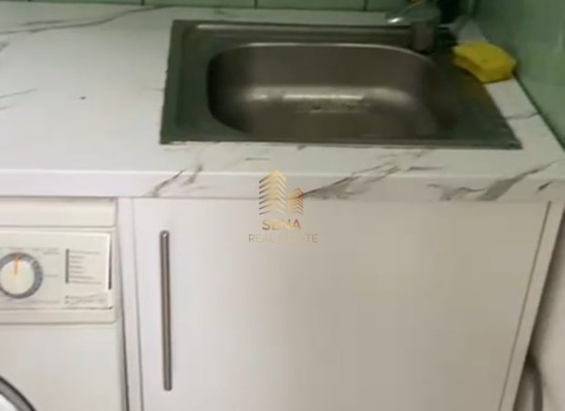 Tirane, jepet me qera garsonier 1+1 Kati 0, 30 m² 250 € (Rruga Petrit Caslli)