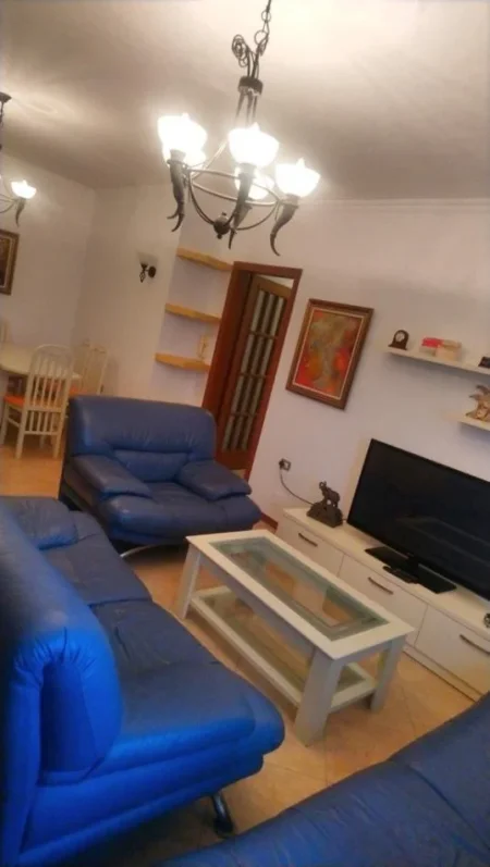 Tirane, jepet me qera apartament 2+1 Kati 8, 78 m² 760 € (fortuzi)
