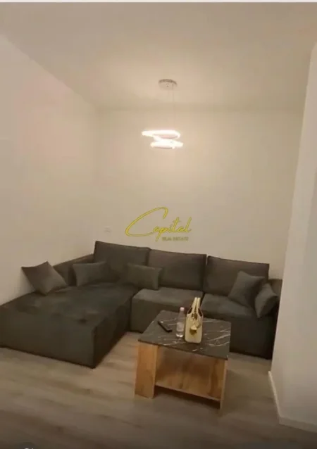 Tirane, jepet me qera 1+1+Ballkon Kati 2, 60 m² 650 € (BULEVARDI ZOGU 1)