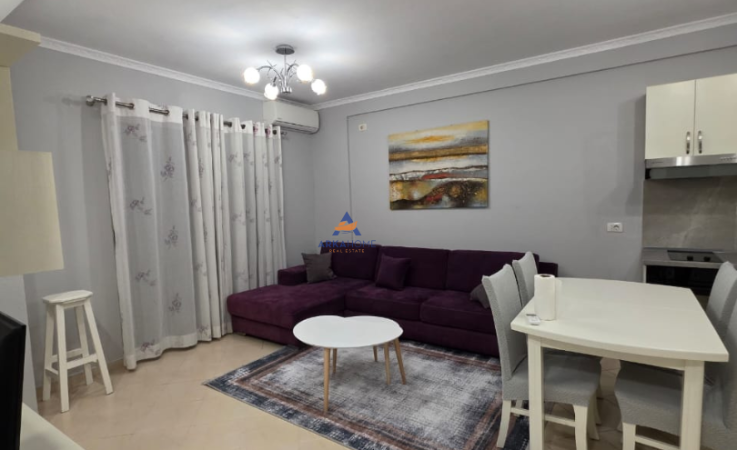 Tirane, jepet me qera apartament 2+1 Kati 8, 93 m² 55.000 € (RRUGA 3 DESHMORET, YZBERISHT)