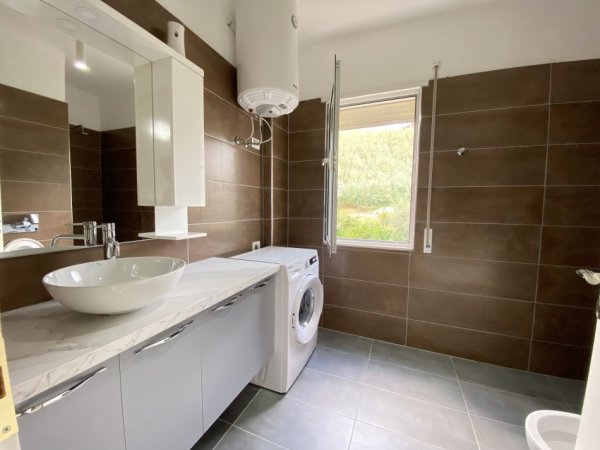Tirane, shitet apartament 1+1 Kati 1, 82 m² 97.800 € (Rruga e Dajtit, Linzë, Tiranë, ID: 530581004-8)