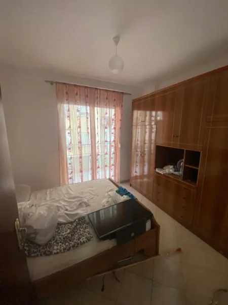 Tirane, jepet me qera apartament 1+1 Kati 3, 70 m² 450 € (FONDACIONI ELENOR)