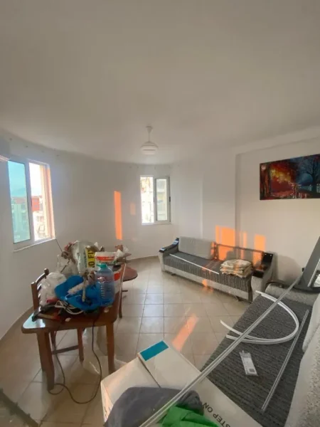 Tirane, jepet me qera apartament 1+1 Kati 3, 70 m² 450 € (FONDACIONI ELENOR)