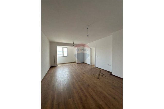 Tirane, shitet apartament 1+1 , 81 m² 114.000 € 