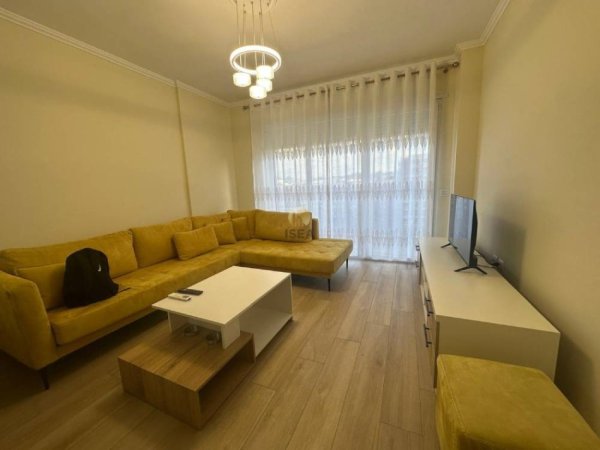 Tirane, jepet me qera apartament 2+1+Aneks+Ballkon Kati 7, 99 m² 700 € (Don Bosko, Drini A)