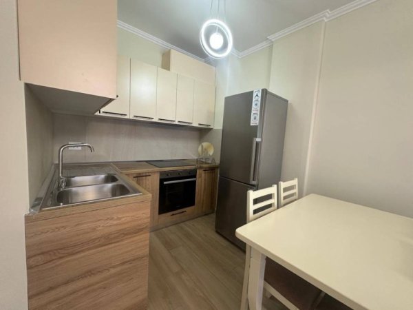 Tirane, jepet me qera apartament 2+1+Aneks+Ballkon Kati 7, 99 m² 700 € (Don Bosko, Drini A)