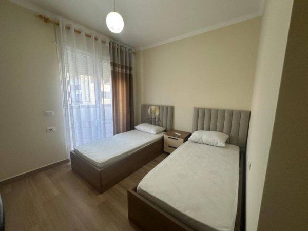 Tirane, jepet me qera apartament 2+1+Aneks+Ballkon Kati 7, 99 m² 700 € (Don Bosko, Drini A)