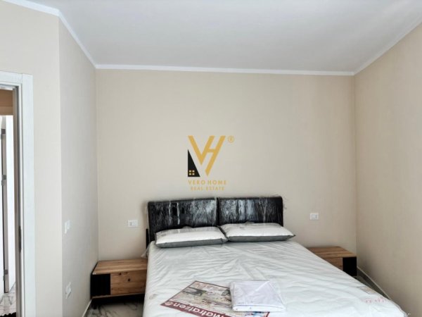 Tirane, jepet me qera apartament 1+1+Ballkon Kati 7, 65 m² 550 € (GRAND GALLERY)