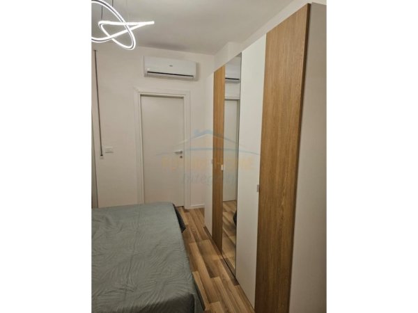 Tirane, jepet me qera apartament 2+1+2 Kati 1, 97 m² 800 € (Tregu Elektrik)