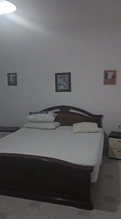 Tirane, jepet me qera apartament 1+1 Kati 1, 75 m² 400 € (Ali Demi)