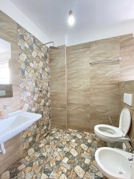 Tirane, shitet apartament 1+1 Kati 2, 64 m² 76.248 € (ID: 1004-10)