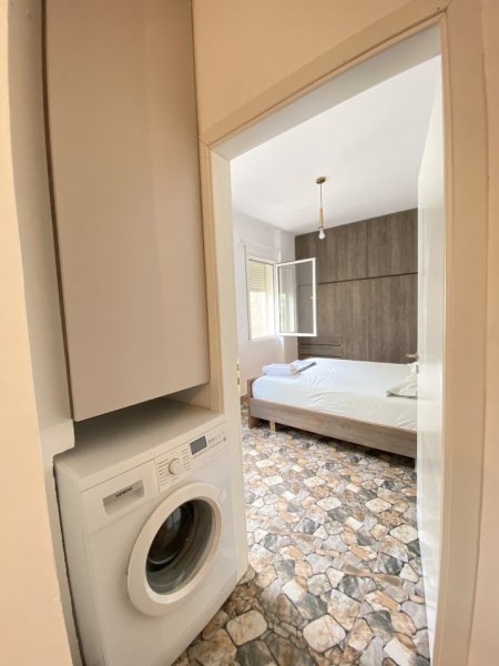 Tirane, shitet apartament 1+1 Kati 2, 64 m² 76.248 € (ID: 1004-10)