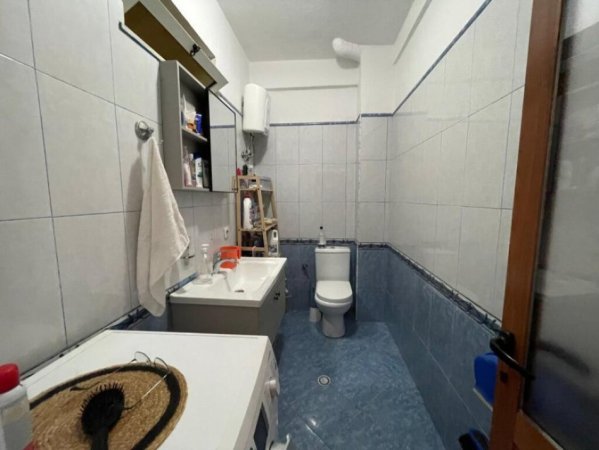 jepet me qera , 1.200 €
