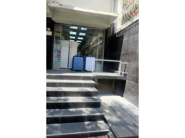 Tirane, shitet ambjent biznesi Kati 0, 33 m² 142.000 € (Rr.e Kavajes)
