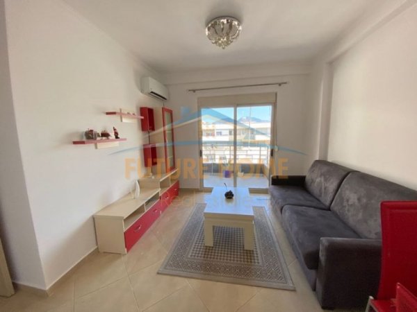 Tirane, shitet apartament 1+1+Ballkon , 61 m² 98.000 € (Rruga Tom Plezha)