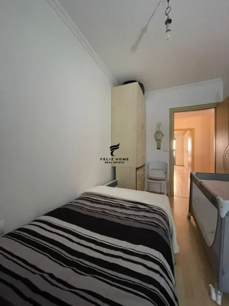 Tirane, jepet me qera apartament 2+1 Kati 3, 112 m² 800 € (PRANE BAR ROMA)